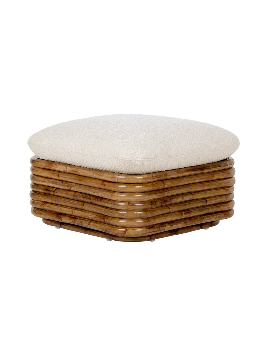 Bohemian 72 Ottoman von GUBI - Dedar Lupo 007 - Jacobsen Plus