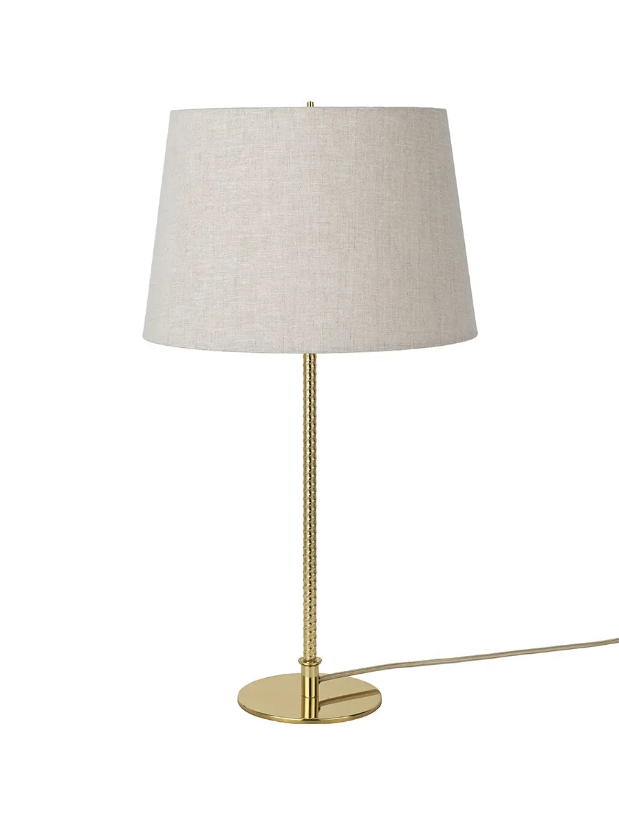9205 Tischleuchte von GUBI - Canvas - Messing - Jacobsen Plus