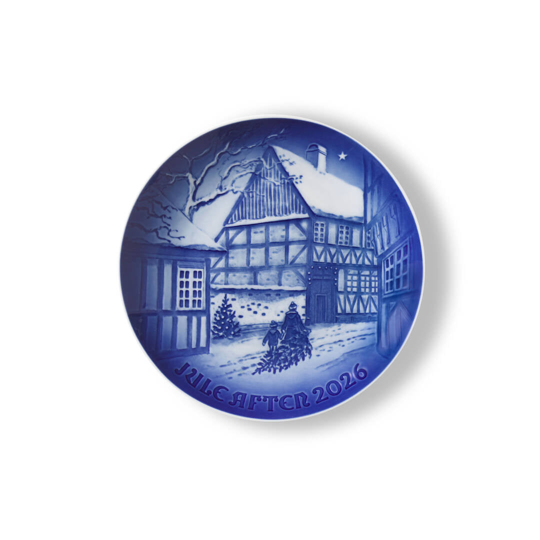 Bing & Grøndahl Weihnachtsplatte 2026, Den Gamle By i Århus, 18 cm von Royal Copenhagen - 1 - Jacobsen Plus