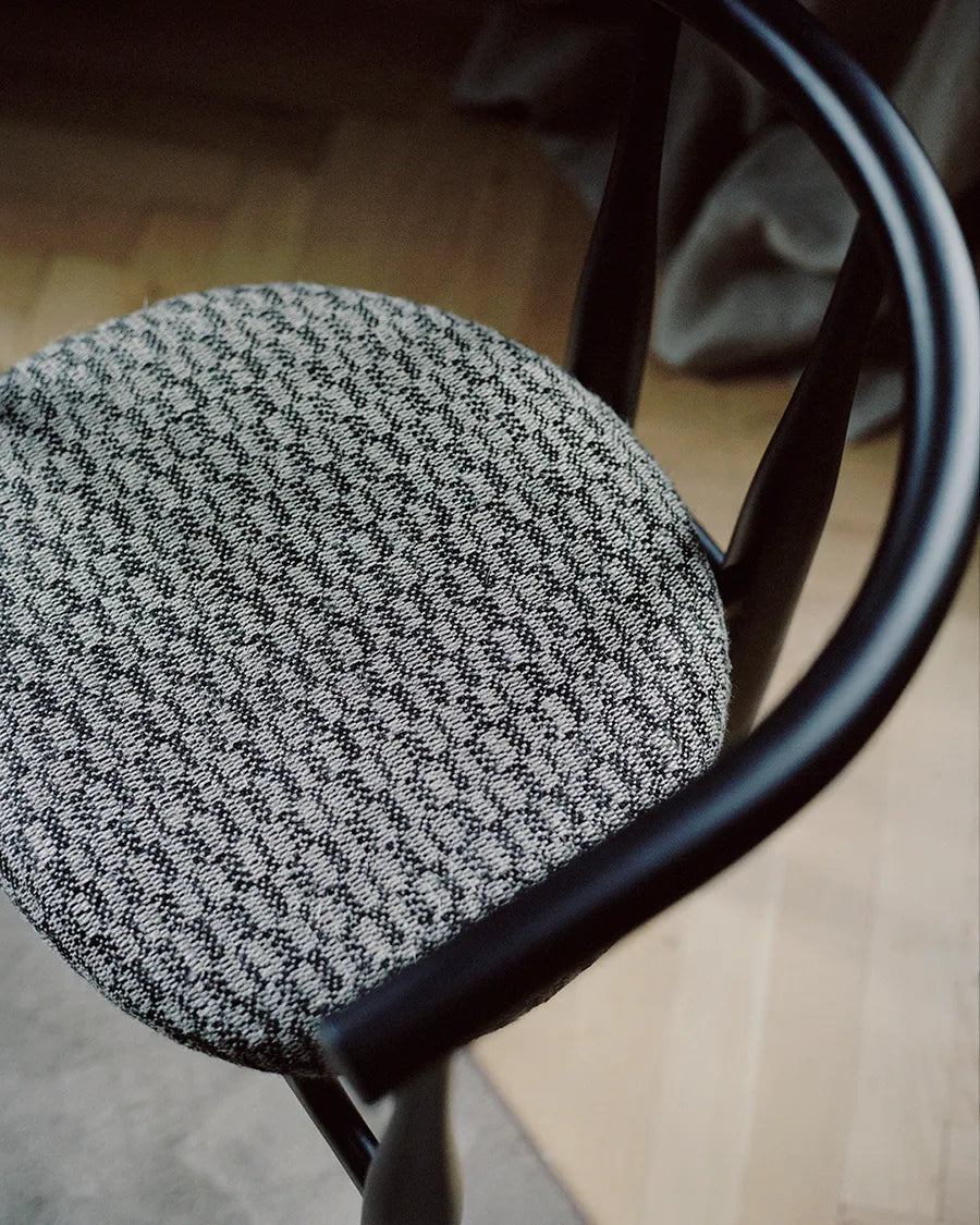 Bukowski Chair, Schwarz von New Works - 5 - Jacobsen Plus