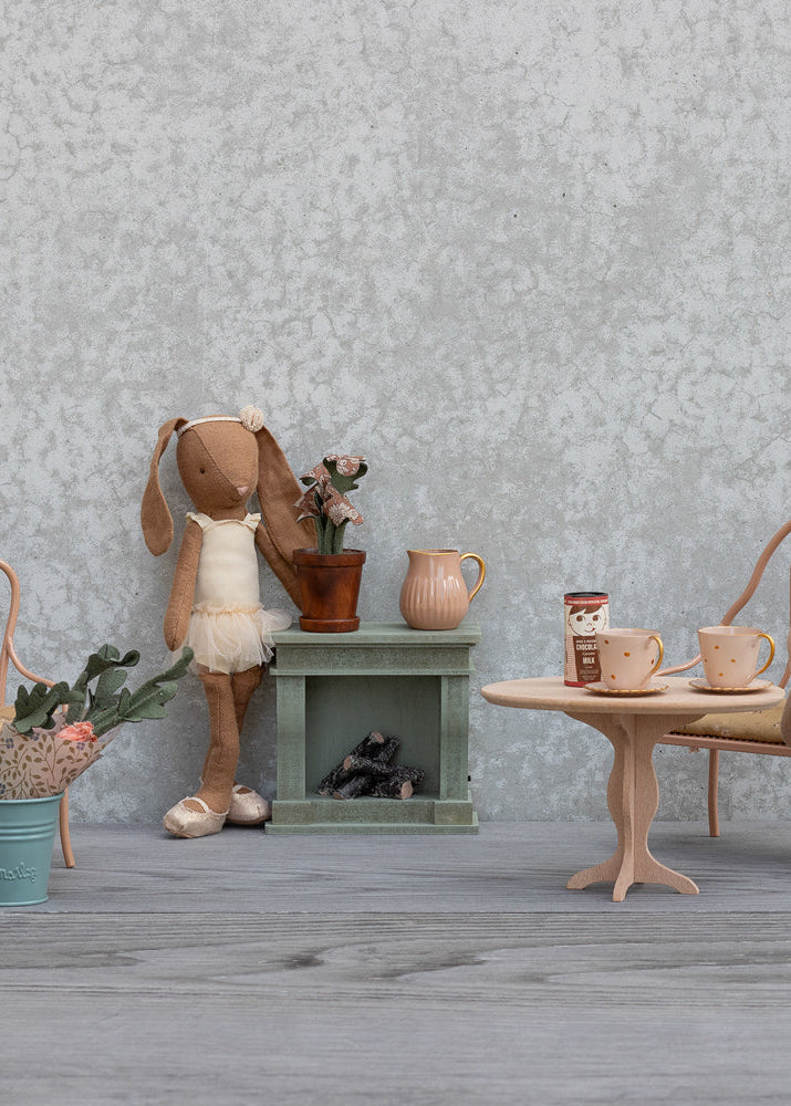 Kamin, Miniatur - Staubig Grün von Maileg - 2 - Jacobsen Plus