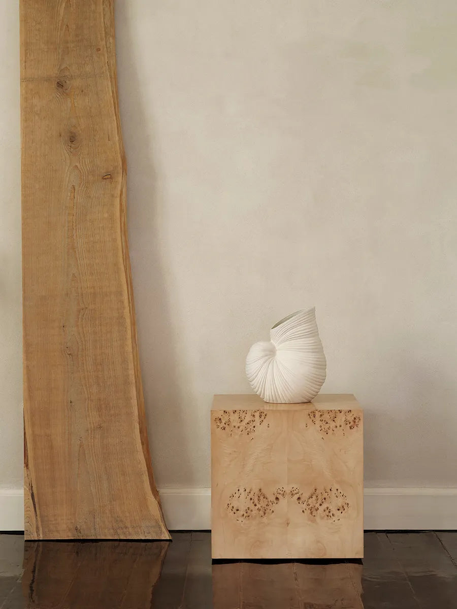 Burl Cube Side Table fra Ferm Living - 2 - Jacobsen Plus