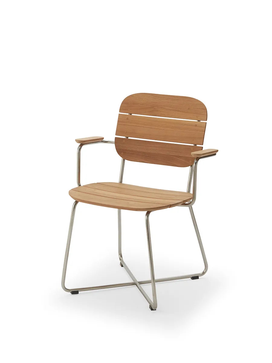 Skagerak Lilium Armstuhl von Fritz Hansen - 1 - Jacobsen Plus