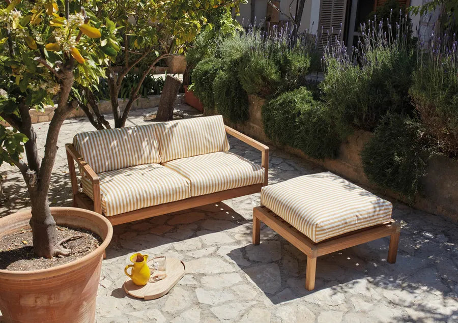Skagerak Virkelyst 2 pers. Sofa, Golden Yellow Stripe von Fritz Hansen - 3 - Jacobsen Plus