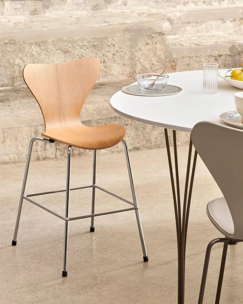 3177 Junior Hochstuhl von Arne Jacobsen - 2 - Jacobsen Plus