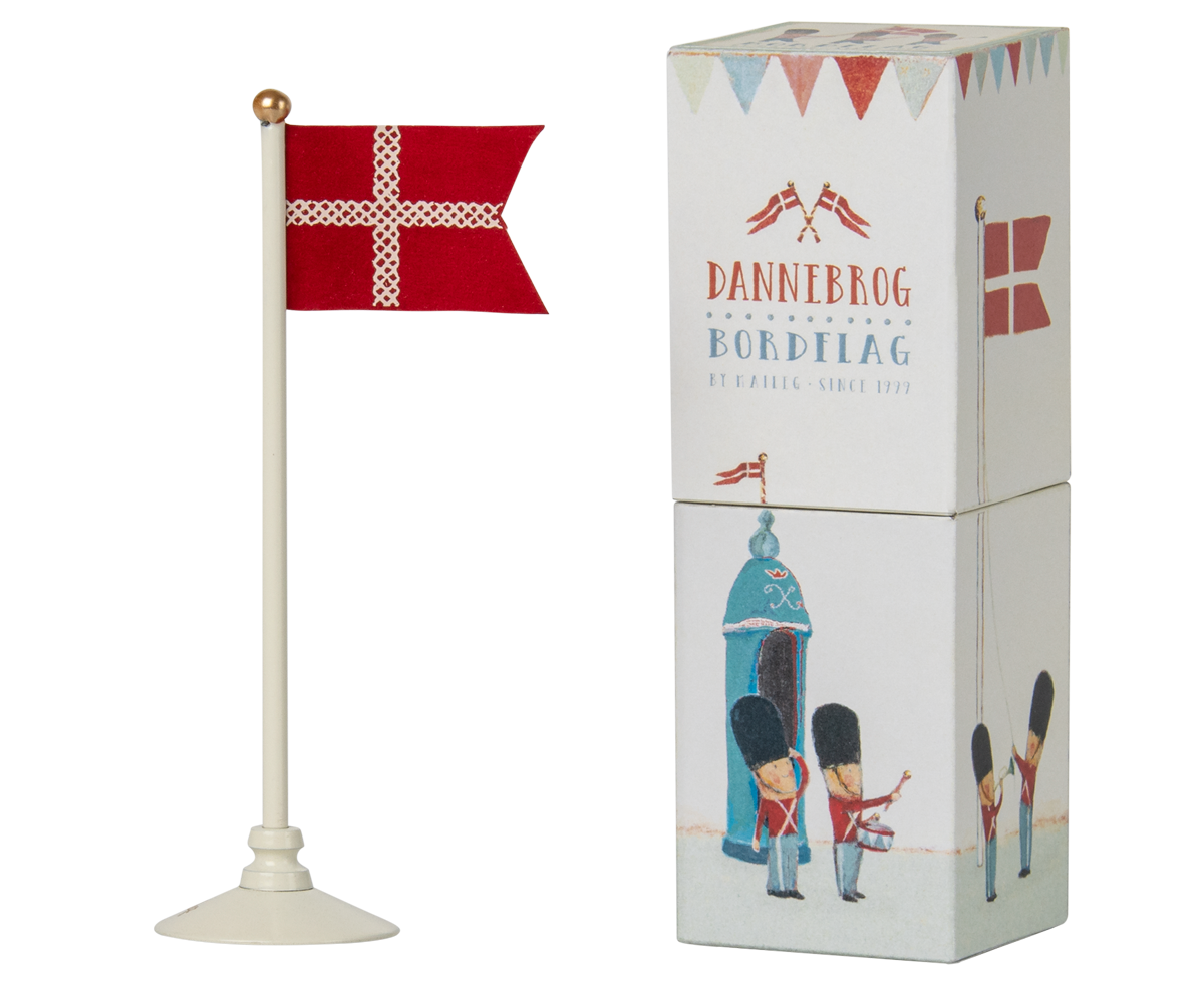 Dannebrog, Tischflagge – Small von Maileg - 1 - Jacobsen Plus