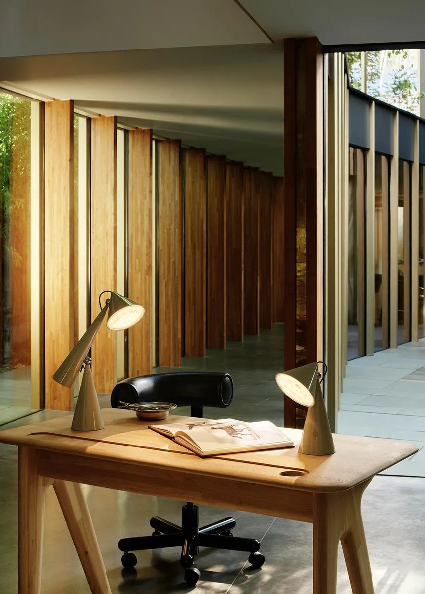 Pose Task LED Tischleuchte von Tom Dixon - 2 - Jacobsen Plus