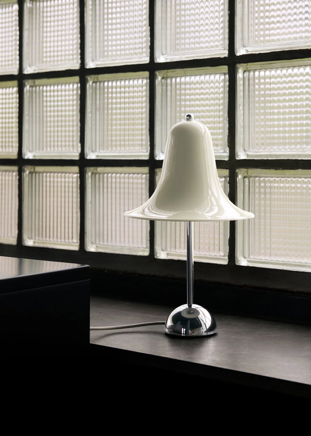 Pantop Portable Tischleuchte, Shiny Chrome von Verpan - 2 - Jacobsen Plus