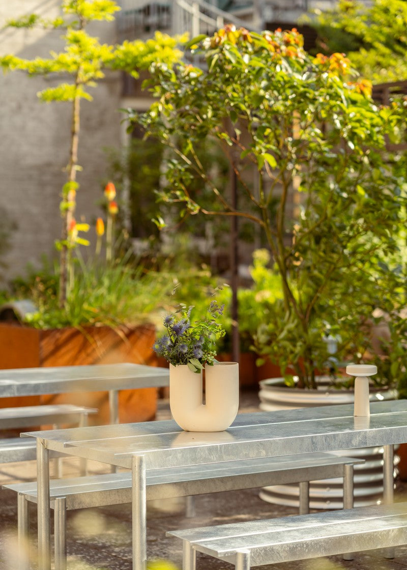 Kink Vase, Sand von Muuto - 2 - Jacobsen Plus