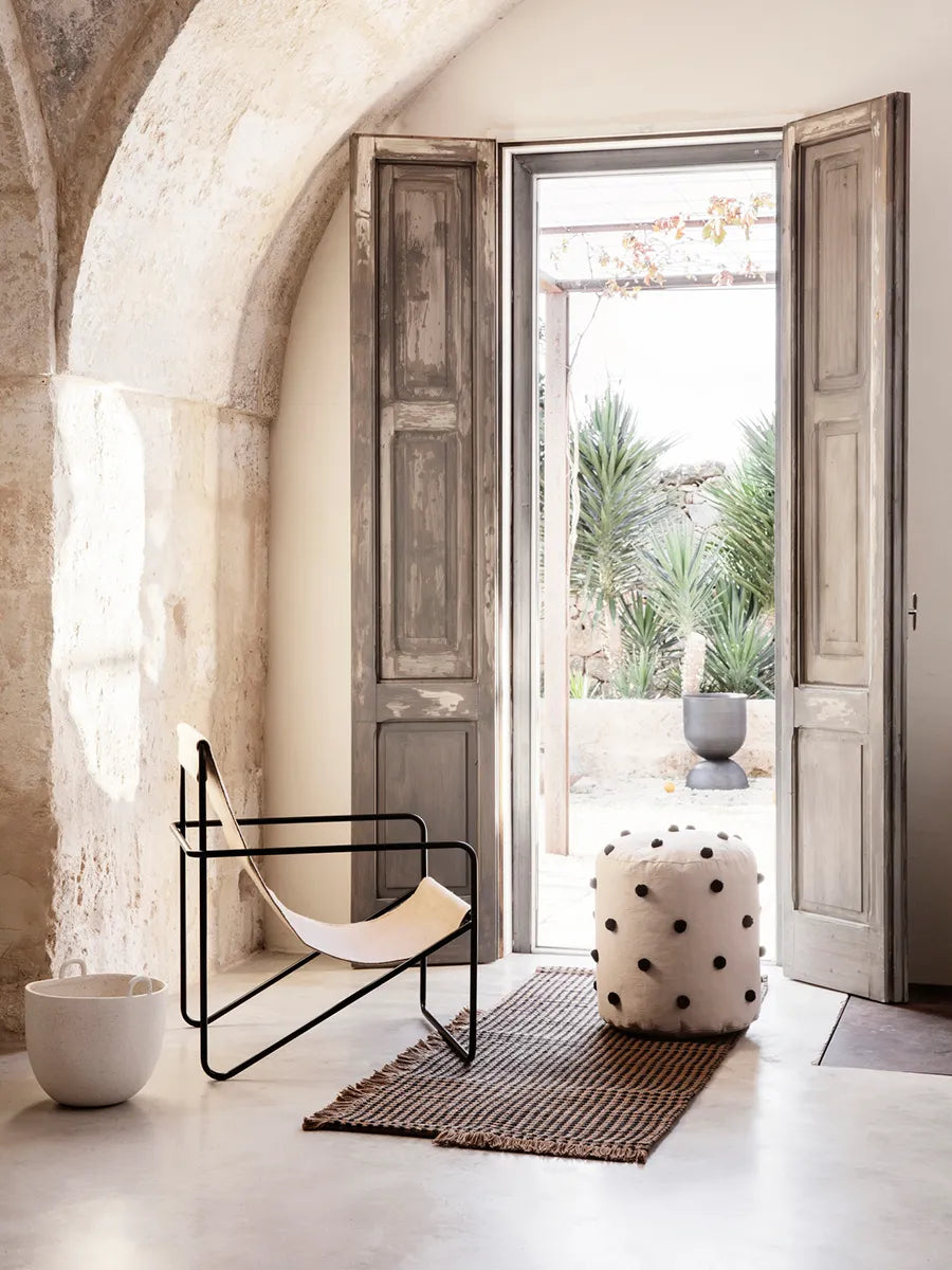Desert Lounge Chair, Schwarz von Ferm Living - 3 - Jacobsen Plus