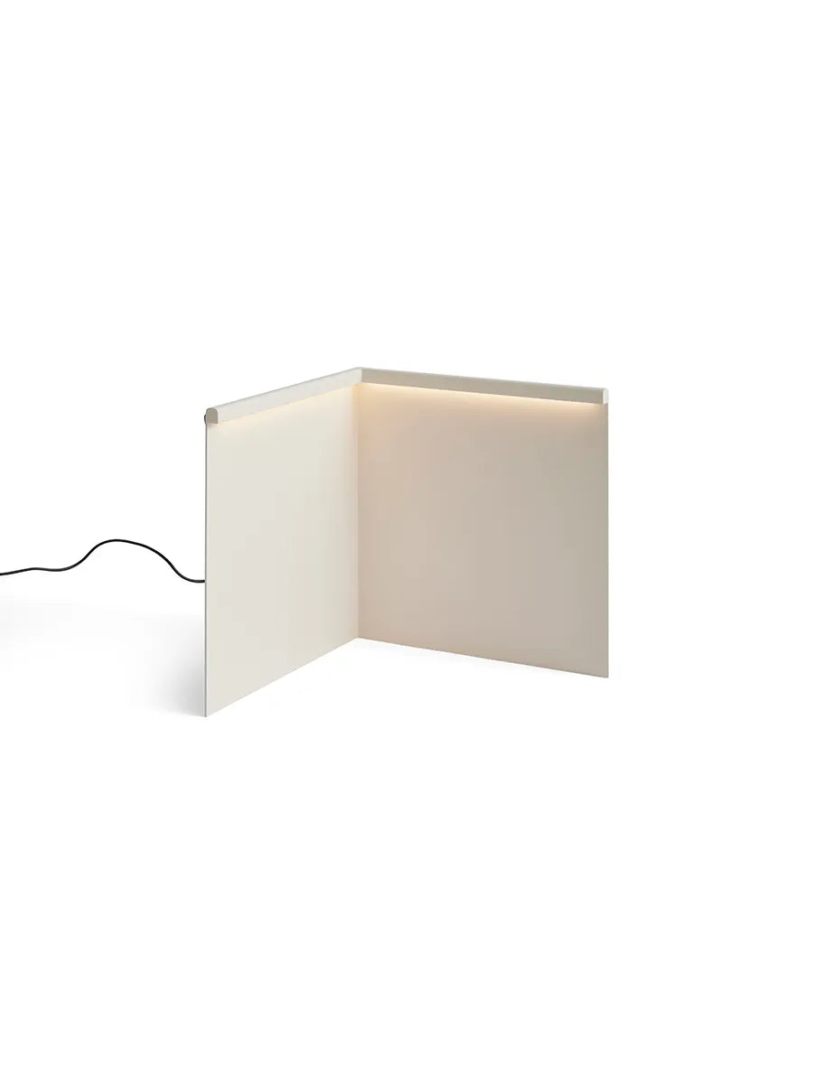 LBM Corner Tischleuchte von HAY - 1 - Jacobsen Plus