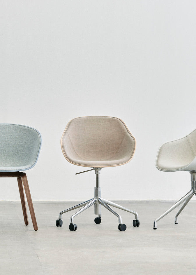 About a Chair AAC52 Forsidepolstret, sort skal fra Hay - 2 - Jacobsen Plus