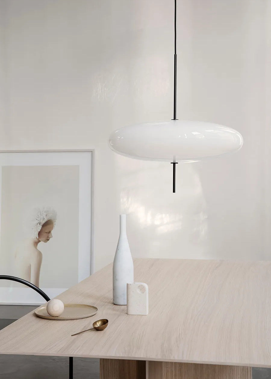 Model 2065 Pendelleuchte, weiße Schirme mit schwarzem Kabel von Astep - 3 - Jacobsen Plus