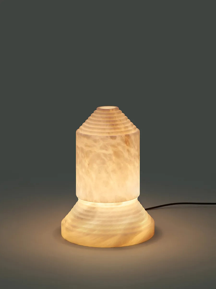 Babel Tischleuchte von Santa and Cole - 9 - Jacobsen Plus