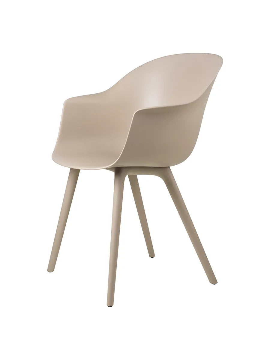Bat Outdoor Spisestuhl von GUBI - 1 - Jacobsen Plus