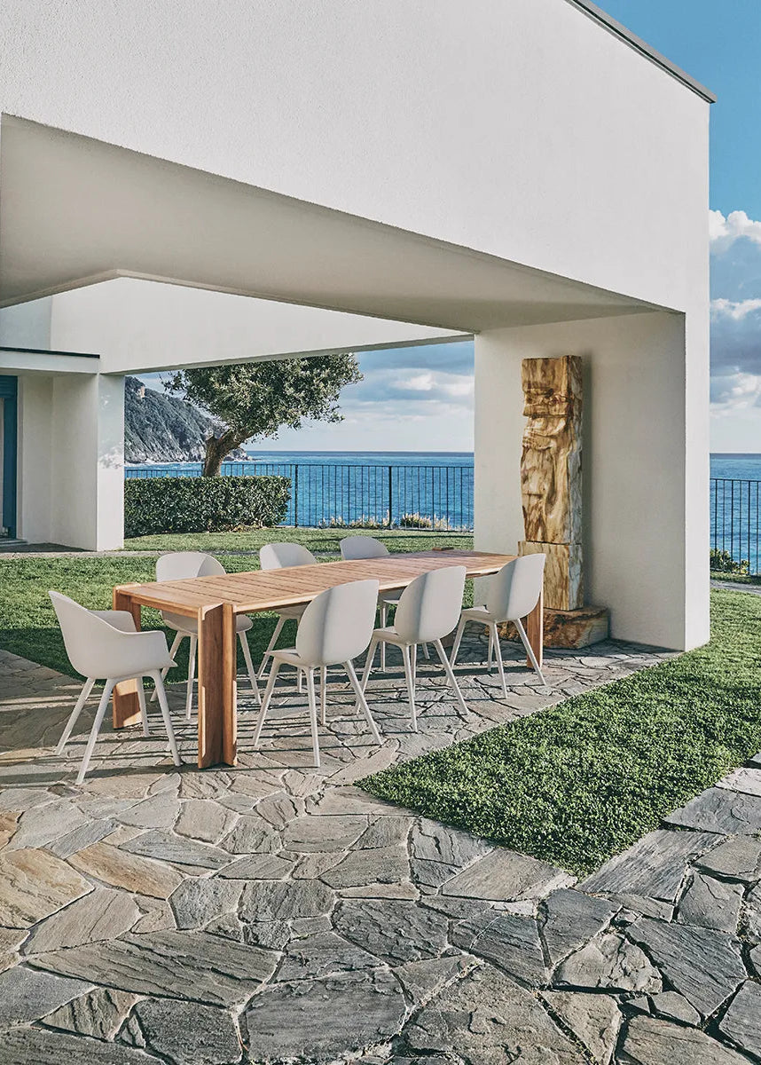 Atmosfera Dining Table von GUBI - 2 - Jacobsen Plus
