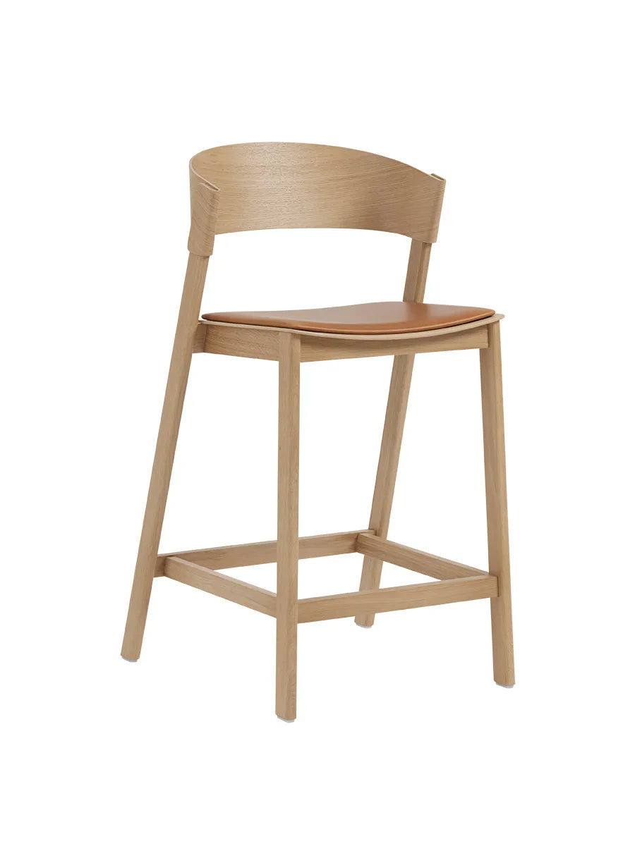 Cover Counter Stool, Eiche mit Cognac-Leder von Muuto - 1 - Jacobsen Plus