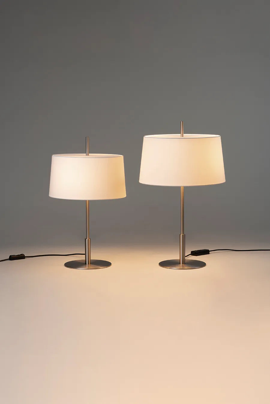 Diana Menor Tischleuchte von Santa and Cole - 4 - Jacobsen Plus