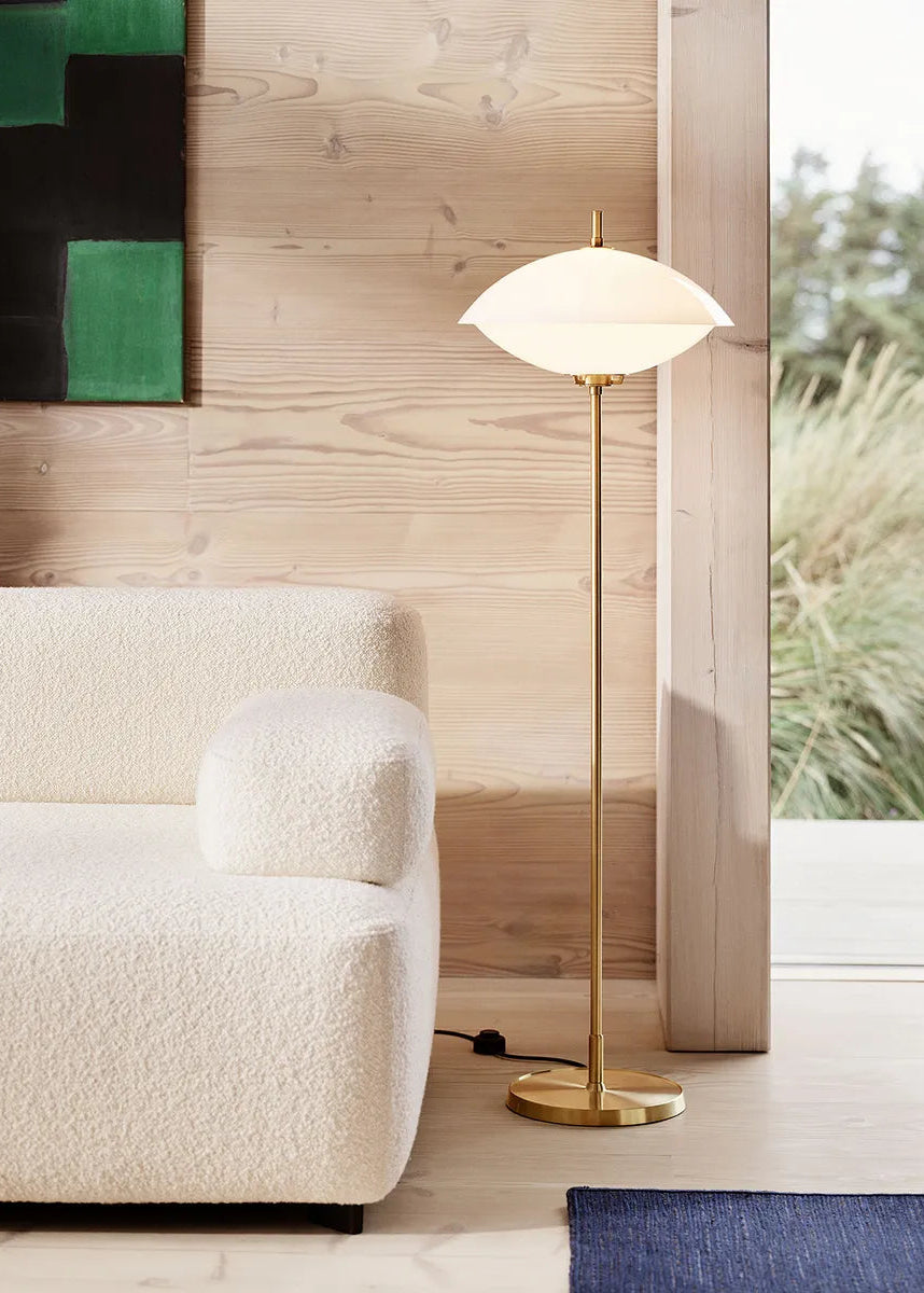 Clam™ Stehleuchte von Fritz Hansen - 2 - Jacobsen Plus