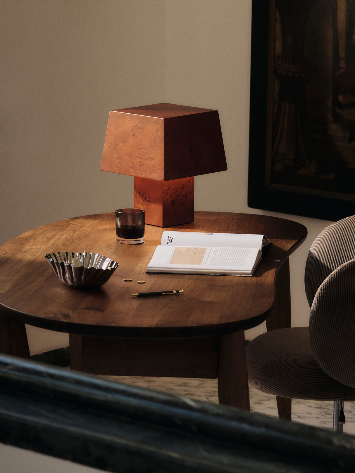 Burl table lampe i Dark Stained Burl fra Ferm Living - 2 - Jacobsen Plus