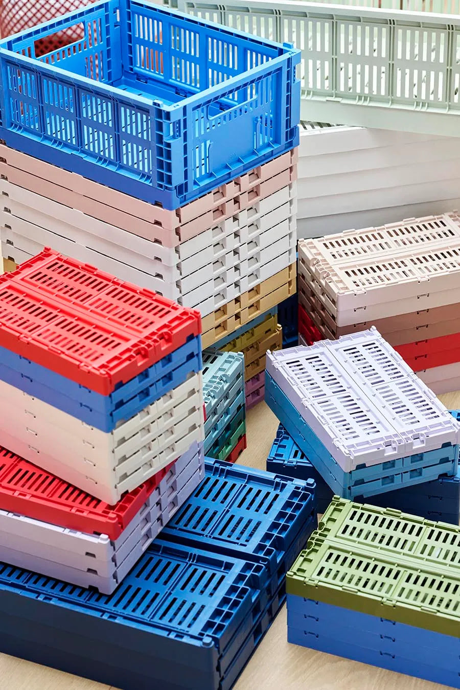 Colour crate M, electric blue von HAY - 4 - Jacobsen Plus