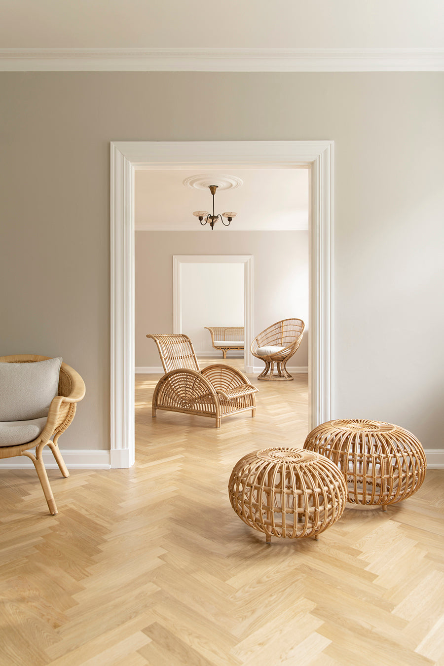 Ottoman von Franco Albini - 2 - Jacobsen Plus