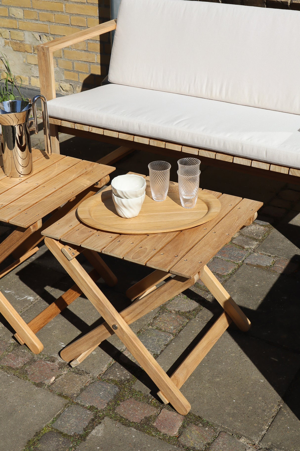 BM5868 Beistelltisch in Teak von Børge Mogensen - 2 - Jacobsen Plus