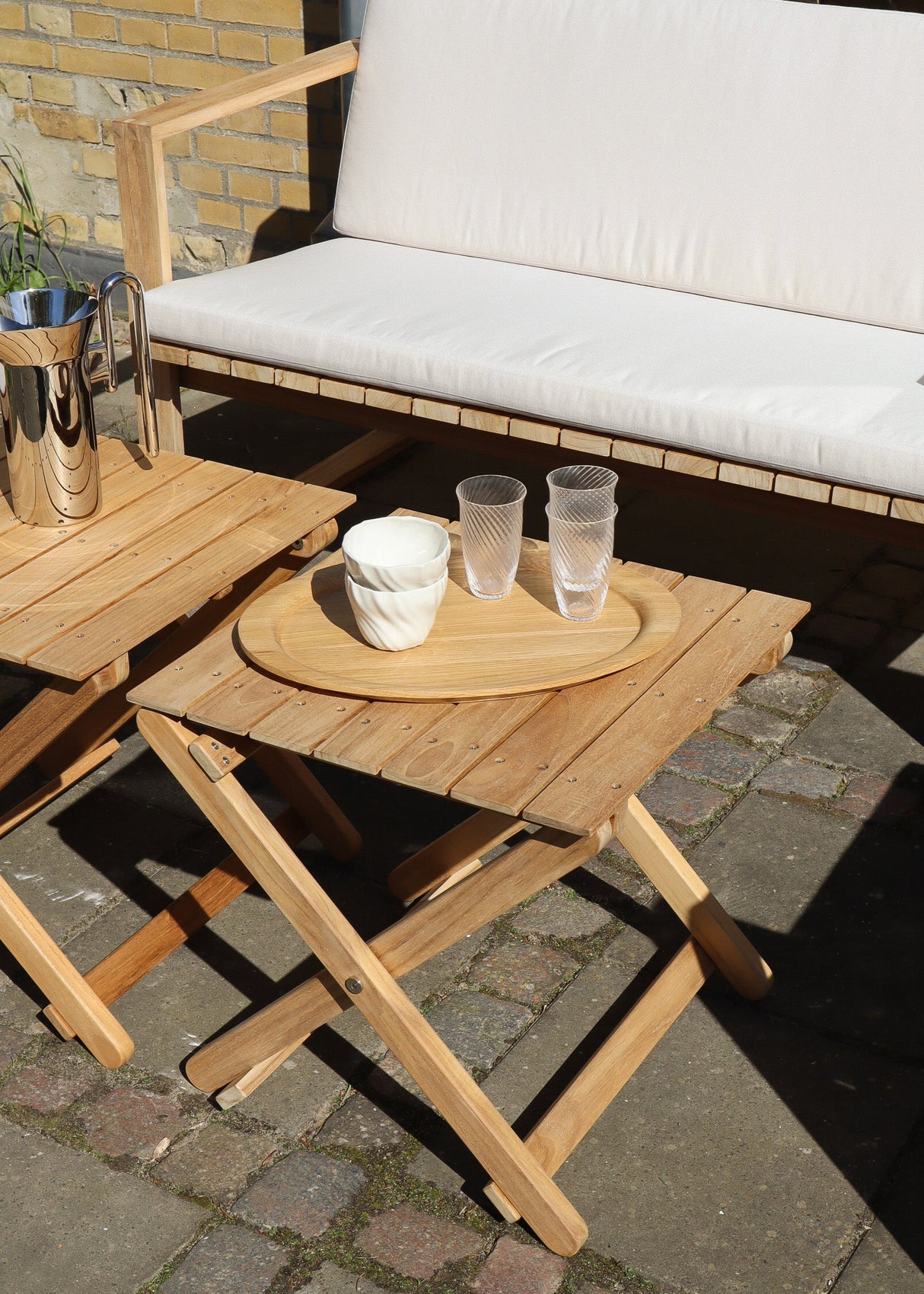 BM5868 Beistelltisch in Teak von Børge Mogensen - 2 - Jacobsen Plus