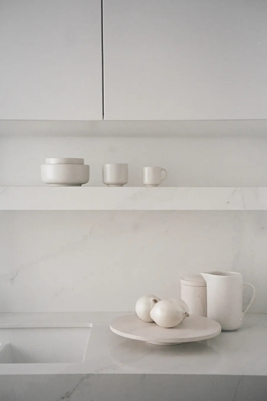 Pisu 06 Bowl, Vanilla White von Louise Roe - 2 - Jacobsen Plus