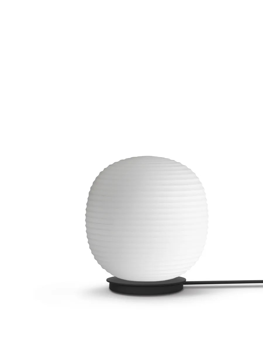 Lantern Globe Tischleuchte medium, von New Works - 3 - Jacobsen Plus