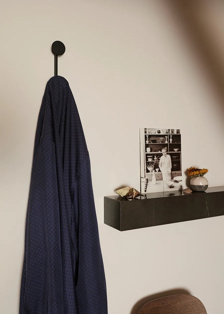 Plinth Shelf Grey Kendzo Marmor von Audo Copenhagen - 2 - Jacobsen Plus