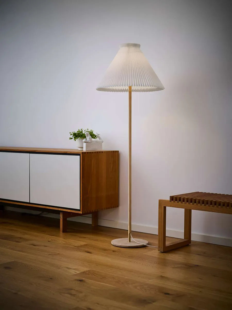 Model 328 Stehleuchte, Eiche von Le Klint - 3 - Jacobsen Plus