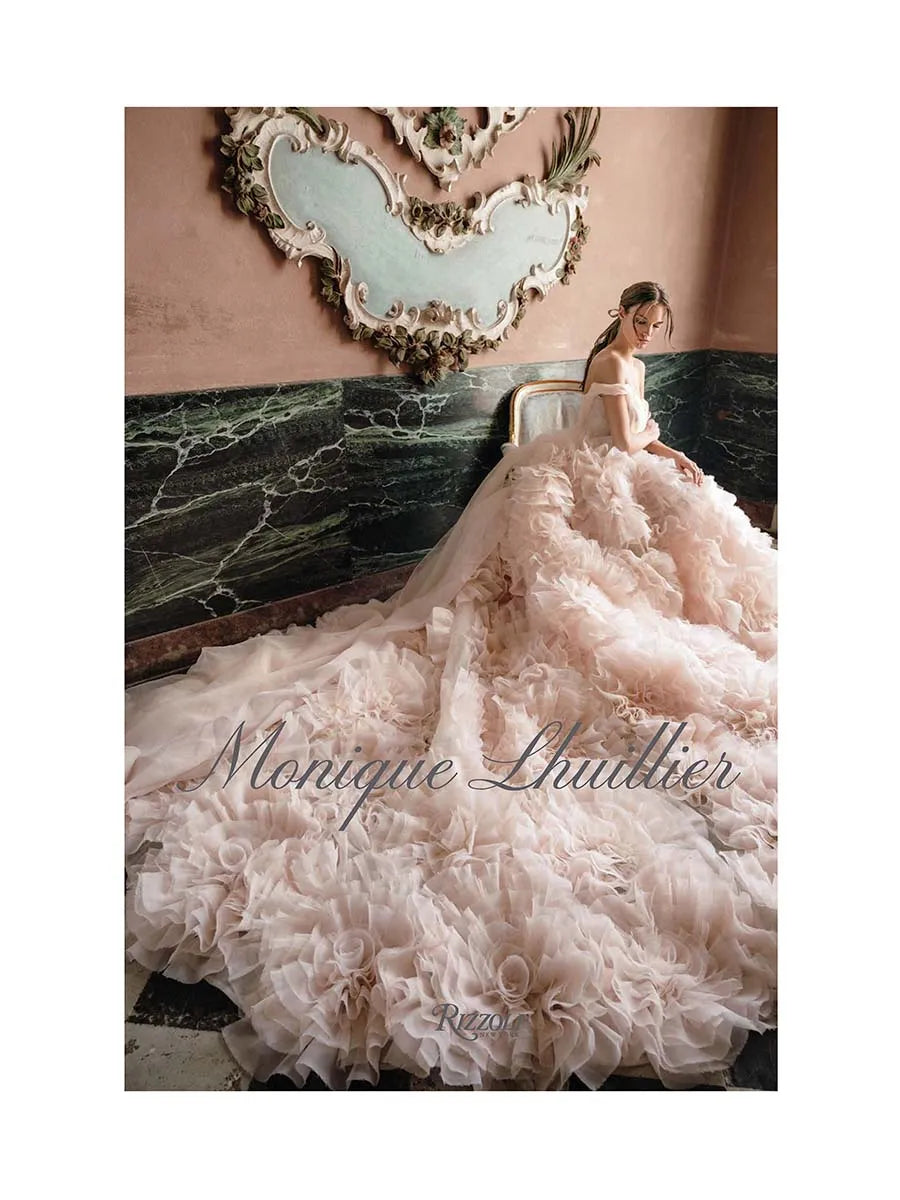 Monique Lhuillier: Dreaming of Fashion and Glamour von New Mags - 1 - Jacobsen Plus