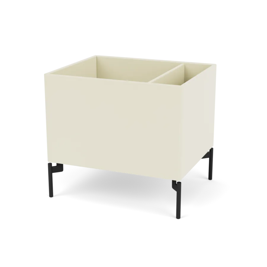 Plantekasse B46,8 cm D38, inkl. ben fra Montana - Vanilla / Black - Jacobsen Plus