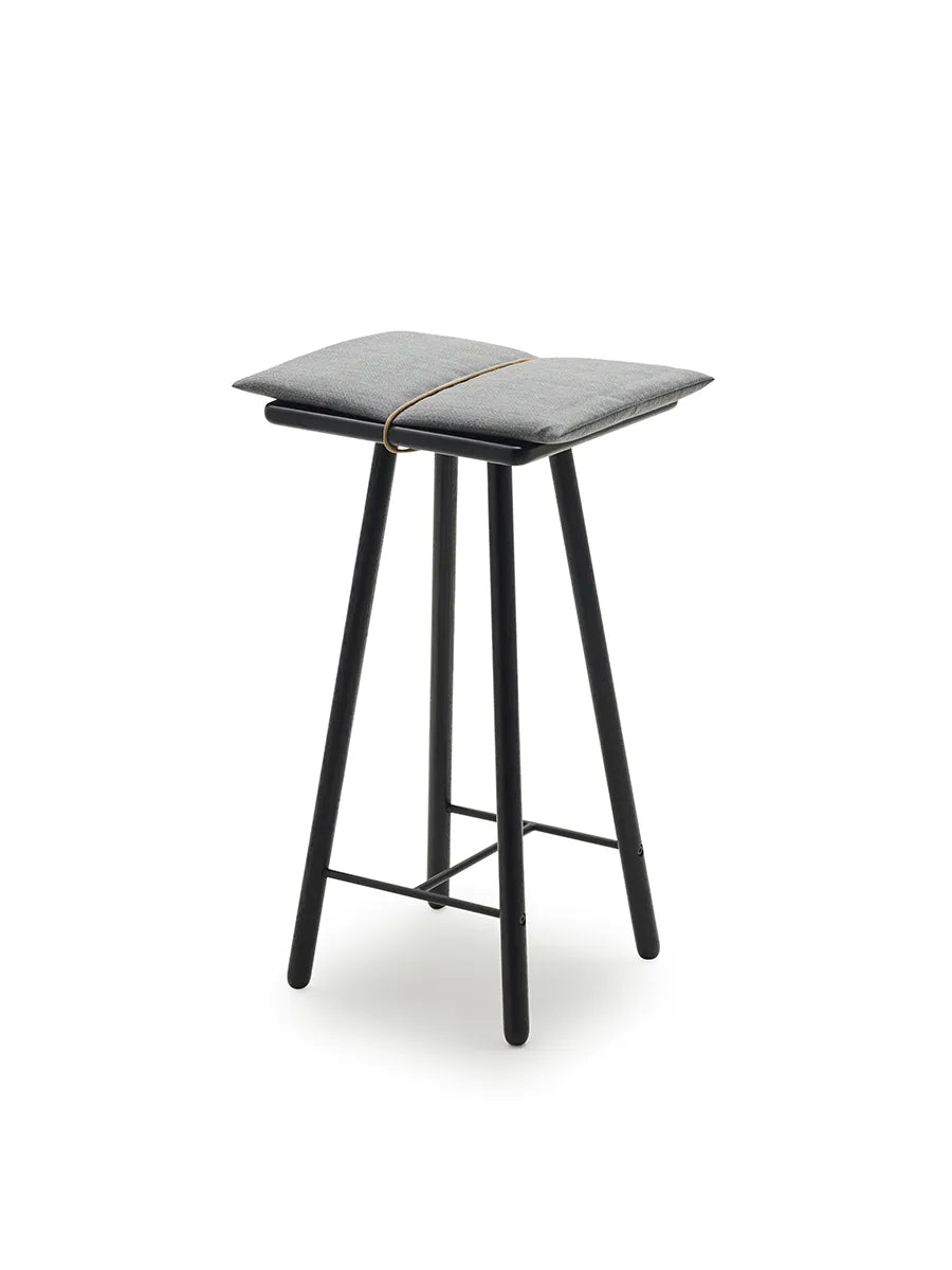Skagerak Georg Barhocker, niedrig von Fritz Hansen - Schwarz lackierte Eiche - Jacobsen Plus