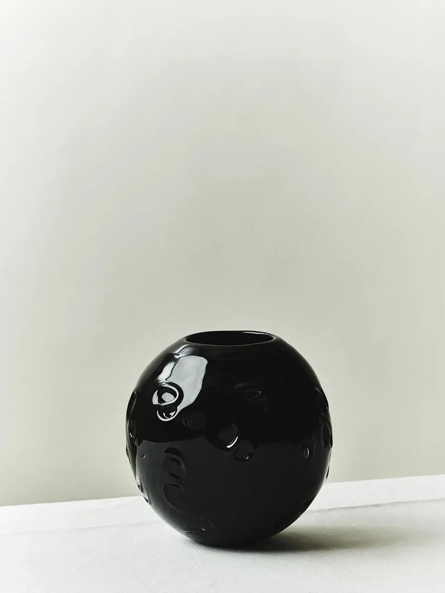 S.R. Vintage Vase Deco Black von Louise Roe - 1 - Jacobsen Plus