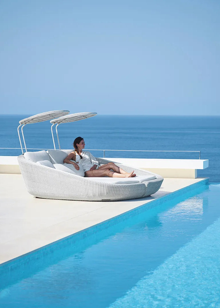 Savannah Daybed, links in Weiß/Grau von Cane-line - 2 - Jacobsen Plus
