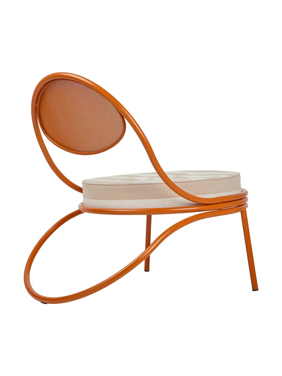Copacabana Lounge Chair, international orange von GUBI - 5 - Jacobsen Plus