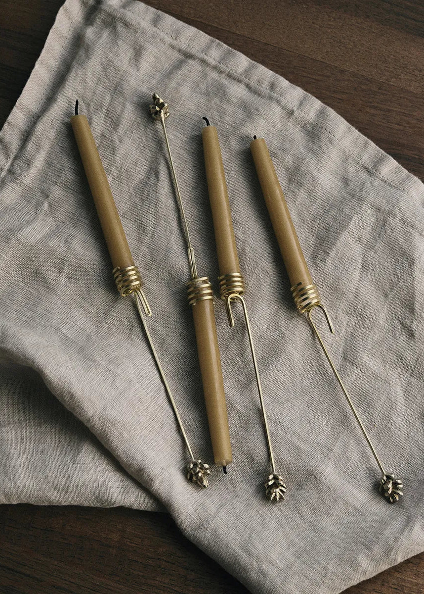 Forest Christmas Tree Candle Holders, Set à 4 Stück, Messing von Ferm Living - 2 - Jacobsen Plus