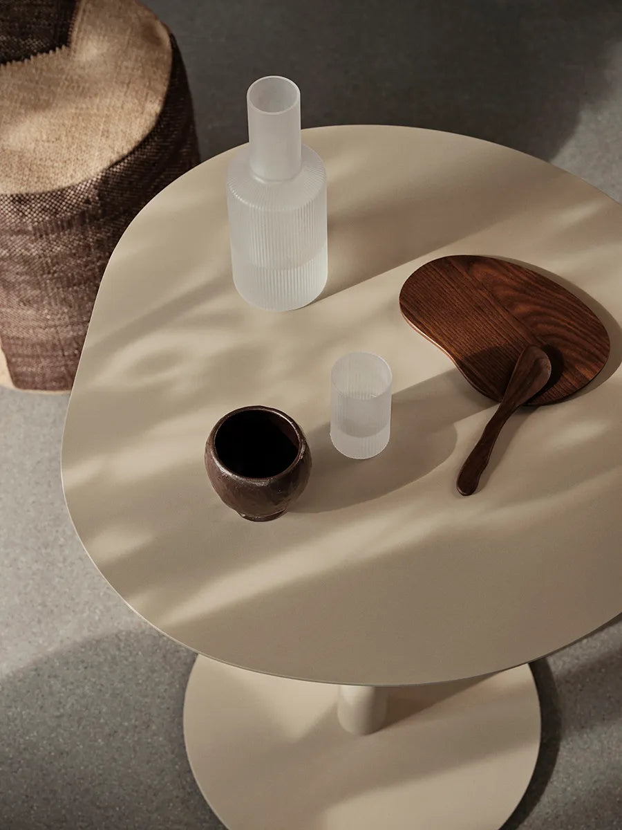 Ripple Carafe Frosted von Ferm Living - 2 - Jacobsen Plus