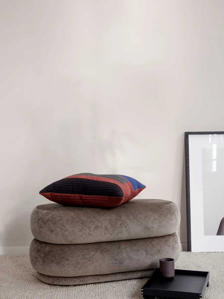 Pouf Oval, faded velvet fra Ferm Living - 2 - Jacobsen Plus