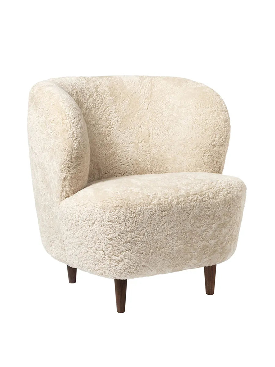 Stay Lounge Chair, small von GUBI - 1 - Jacobsen Plus