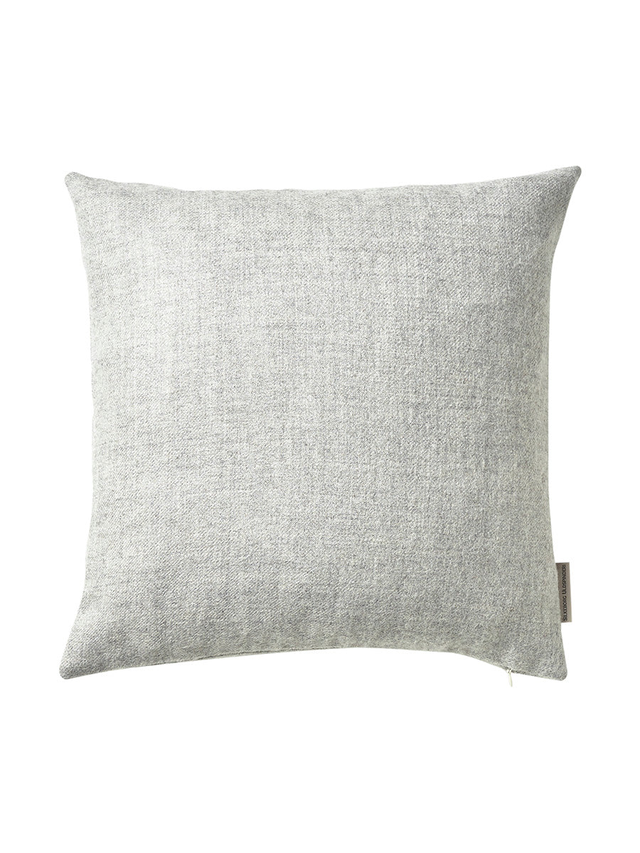 Arequipa Kissen, 40x40 cm von Silkeborg Uldspinderi - Hellgrau - Jacobsen Plus