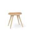 Low Stool, seifenbehandelt Eiche, Pista Sand Leder, 47 cm Hocker von Mater