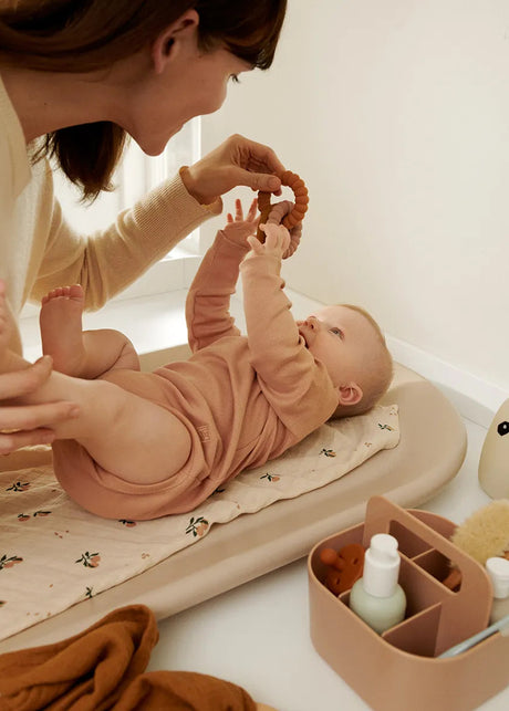 Cille Changing Mat, sandy von Liewood - 2 - Jacobsen Plus