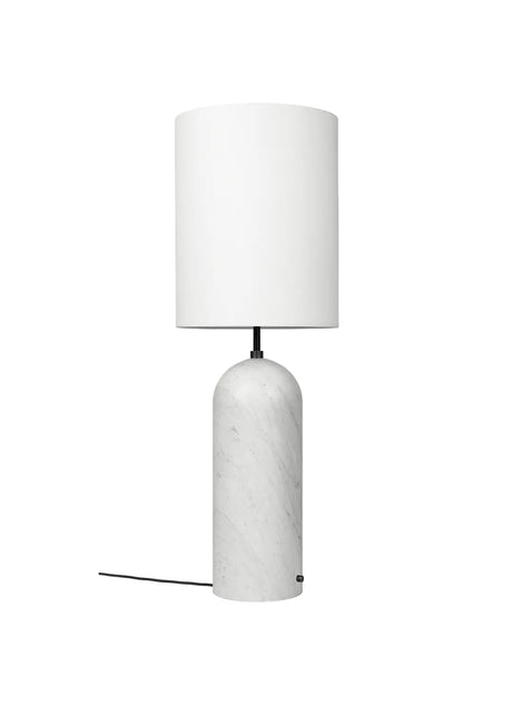 Gravity High XL Stehleuchte, weißer Schirm von GUBI - Weißer Marmor - Jacobsen Plus