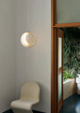 Moon pendel af Verner Panton - 1 - Jacobsen Plus