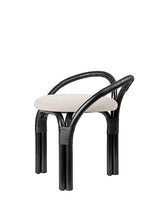 Bistra Stool von GUBI - Ebony Painted Rattan / Fustagno 001 - Jacobsen Plus