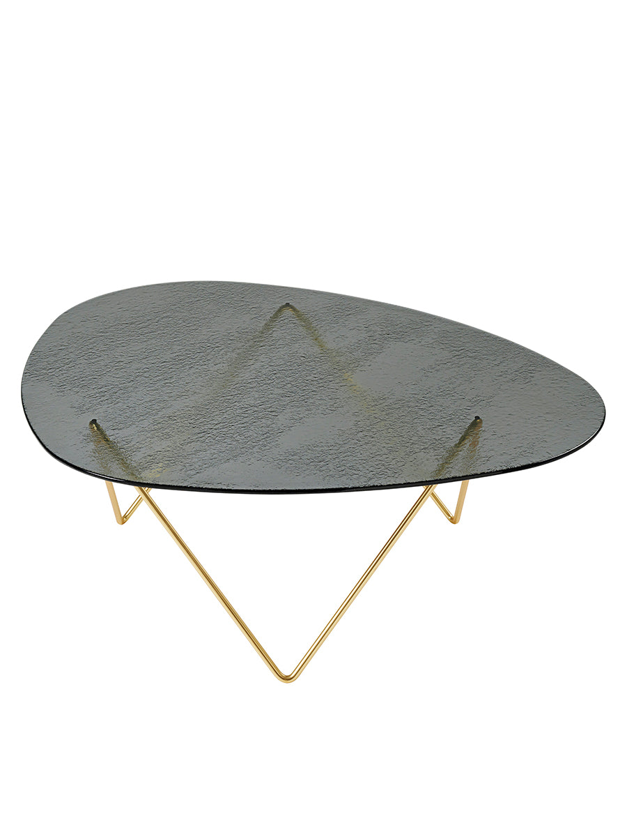 Pedrera Coffee Table, Smoke Structured Glass fra GUBI - Brass - Jacobsen Plus