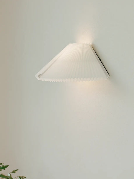 Nebra Wandlampe von New Works - 3 - Jacobsen Plus